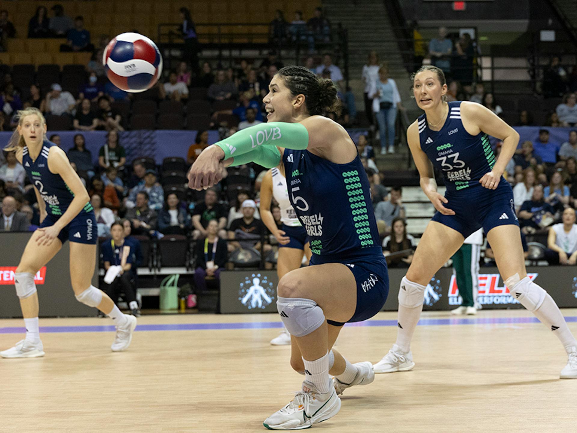 Jaali Winters is among 5 athletes who have signed with AU Pro Volleyball for the 2025 Championship.